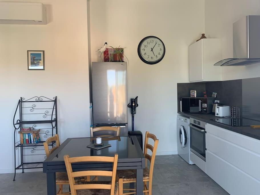 Maison Terrasse Proche Centre Ville Et Ile De Re Ла-Рошель Экстерьер фото