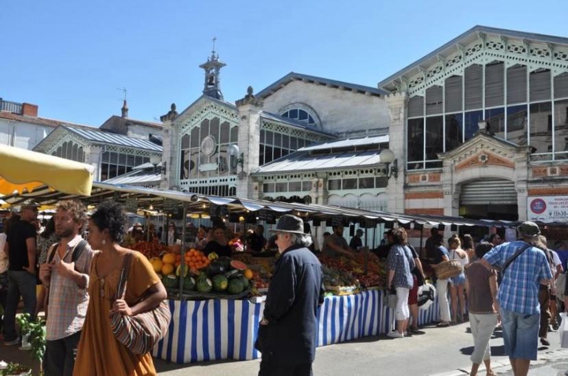 Maison Terrasse Proche Centre Ville Et Ile De Re Ла-Рошель Экстерьер фото